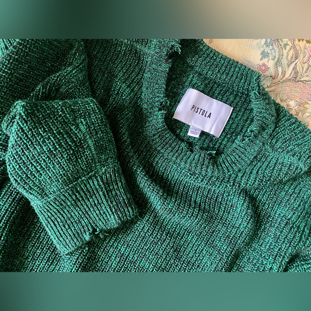 Pistola Cropped Distressed Green/Black Marled Sweater size Small 🍓